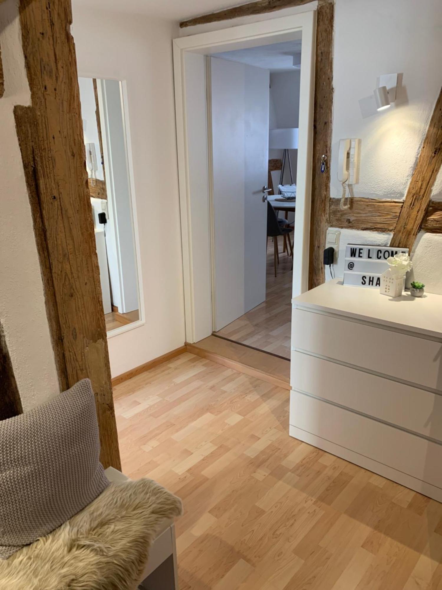 Apartment Zentrale Altbauwohnung Mit Flair *